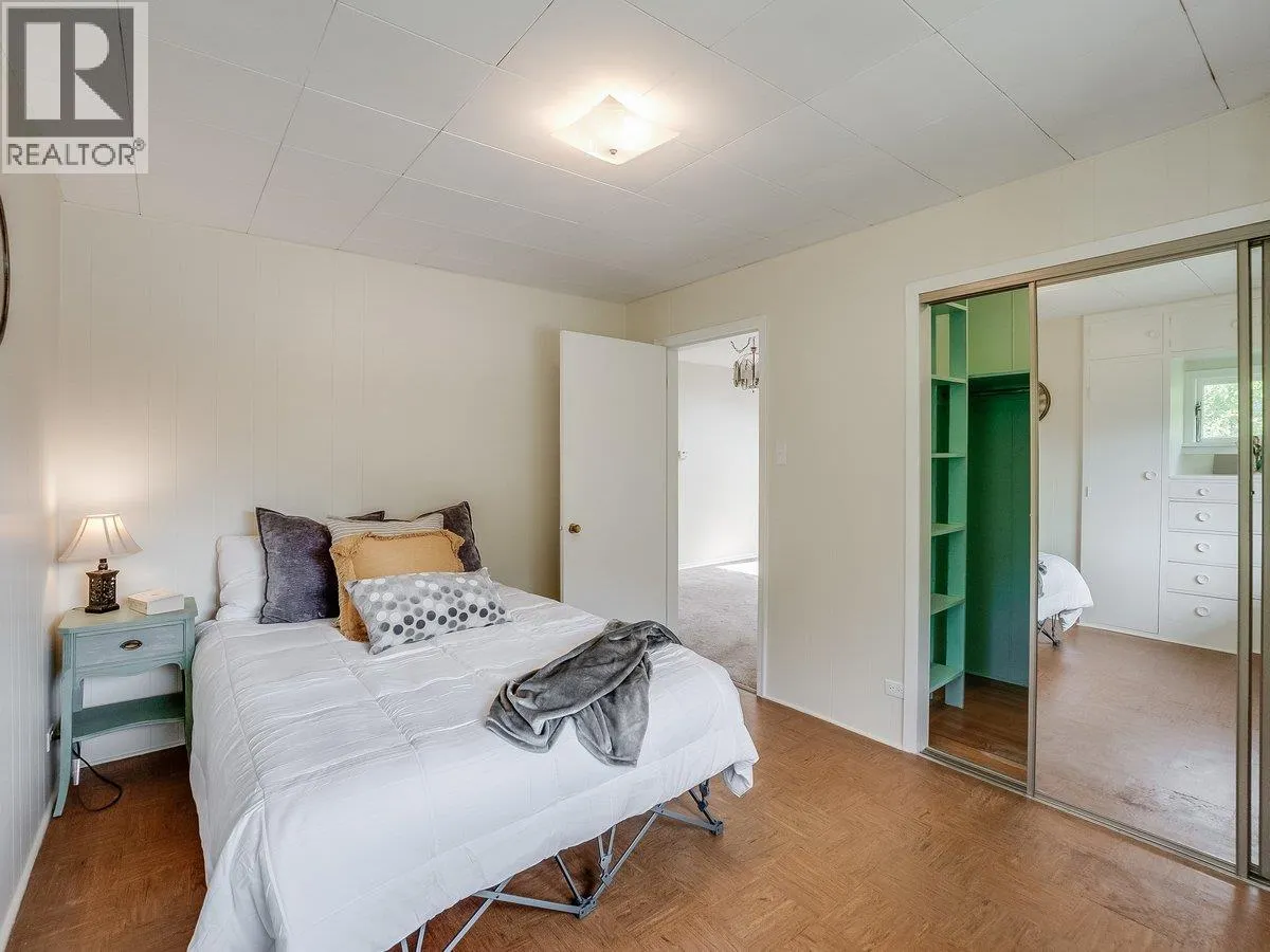 720 Third Street