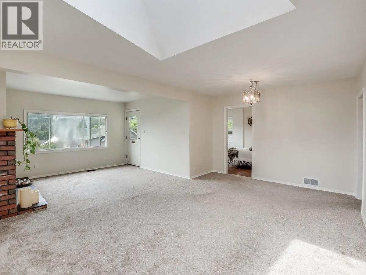 720 Third Street