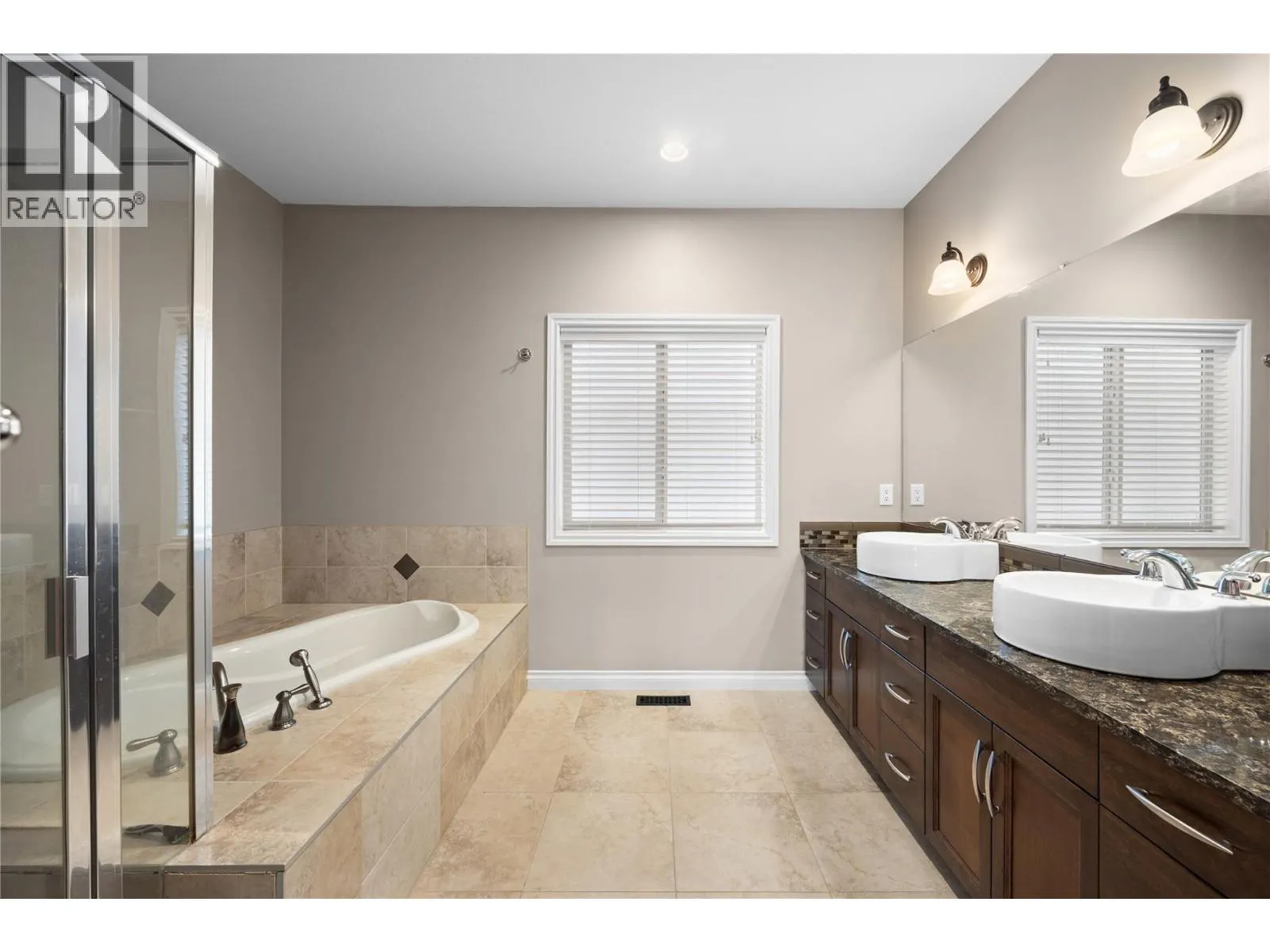 5165 Trepanier Bench Road Unit# 250