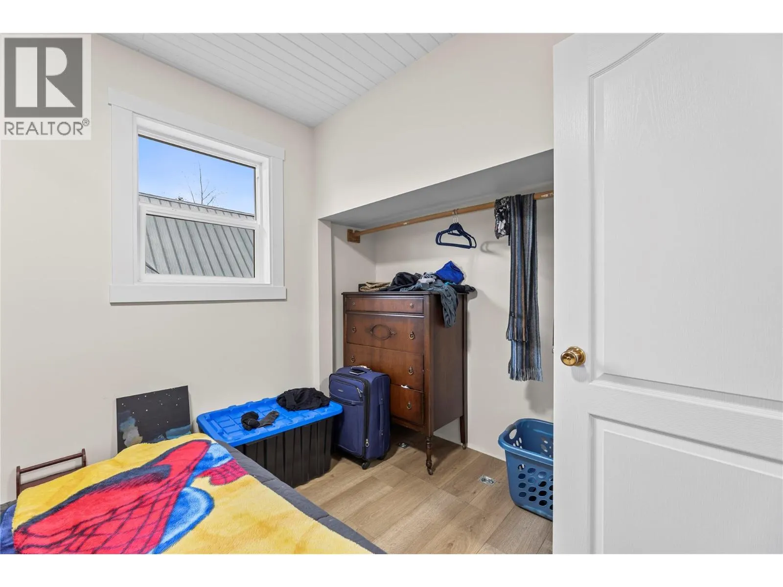 3135 Edes Road