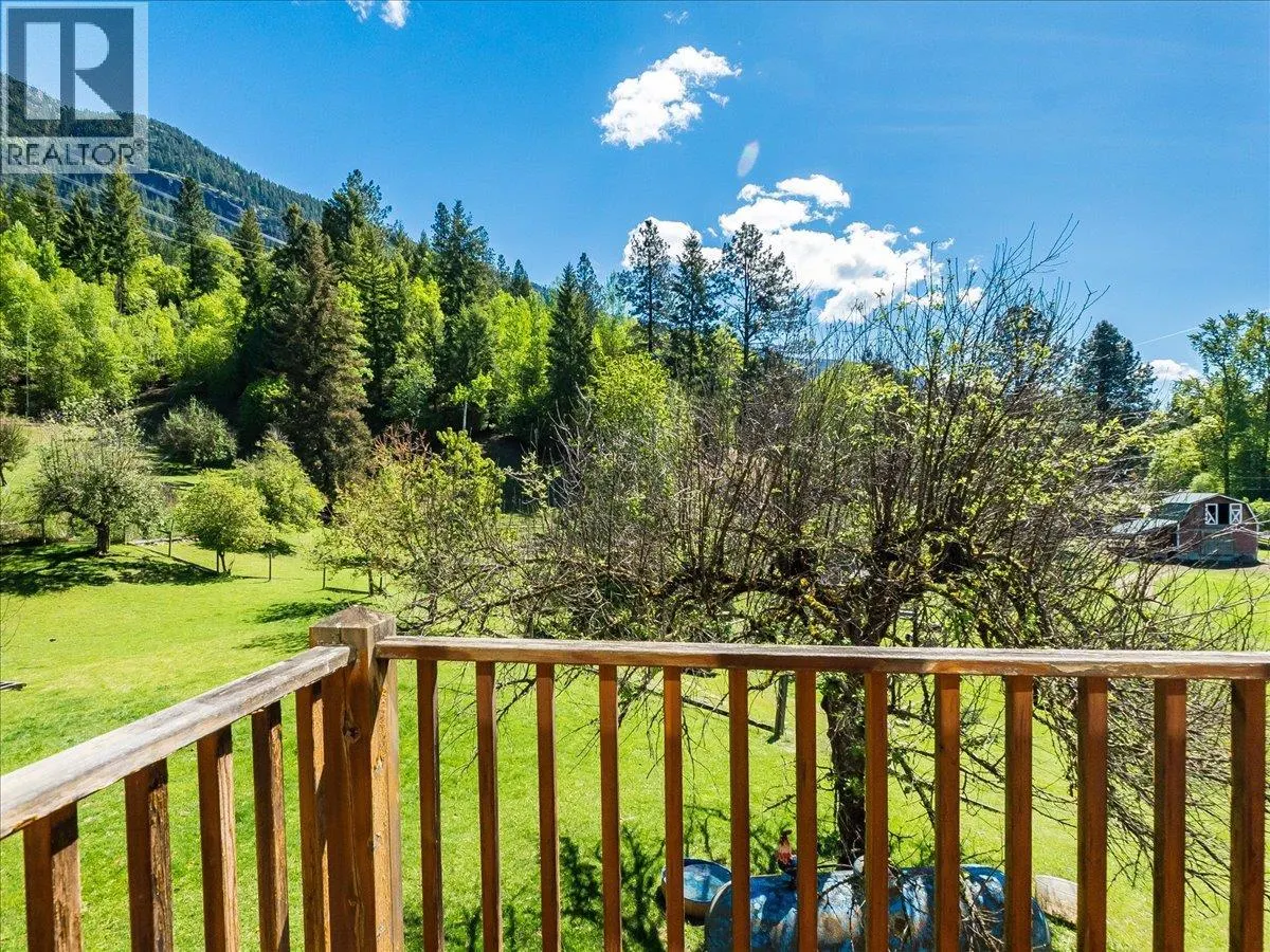 2960 UPPER SLOCAN PARK Road