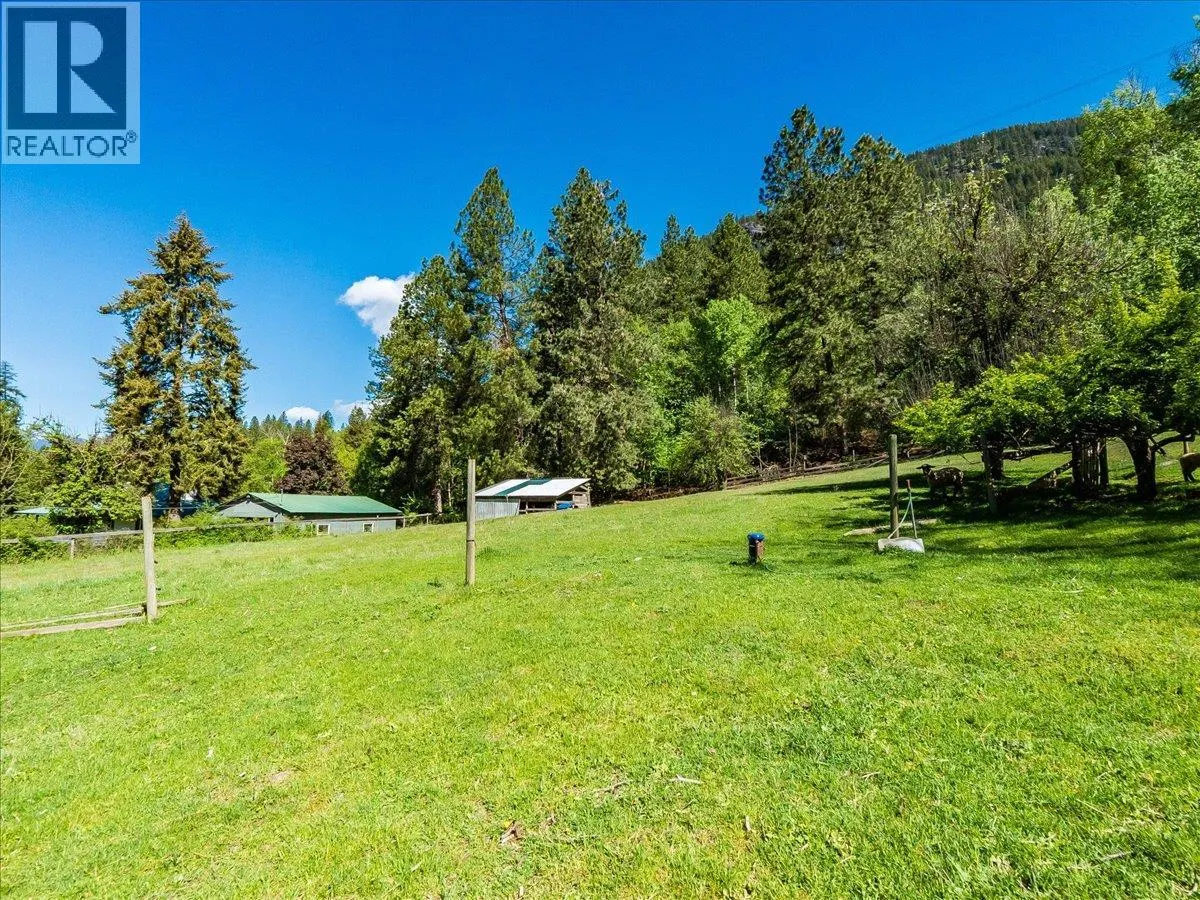 2960 UPPER SLOCAN PARK Road