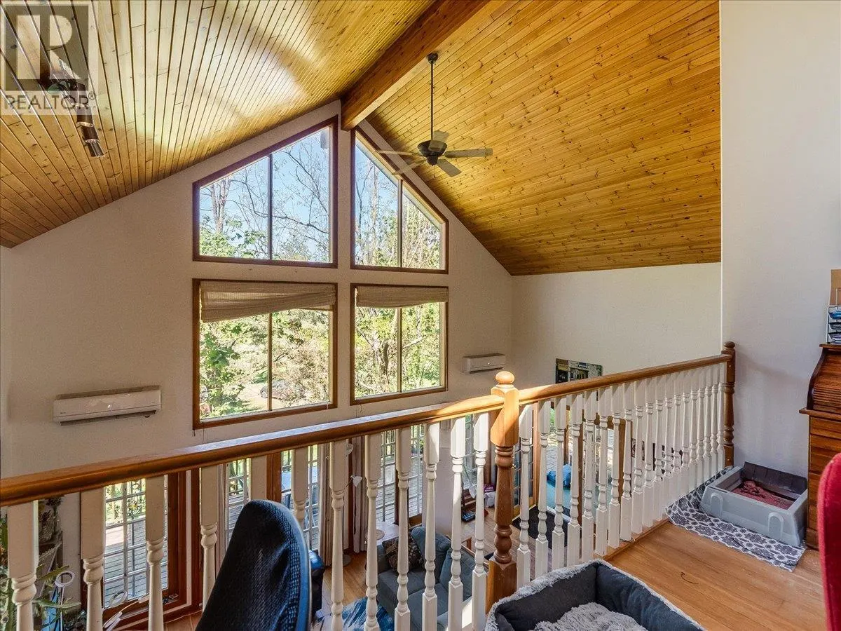 2960 UPPER SLOCAN PARK Road