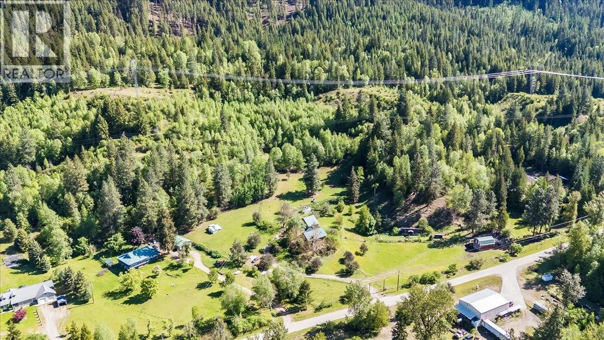 2960 UPPER SLOCAN PARK Road