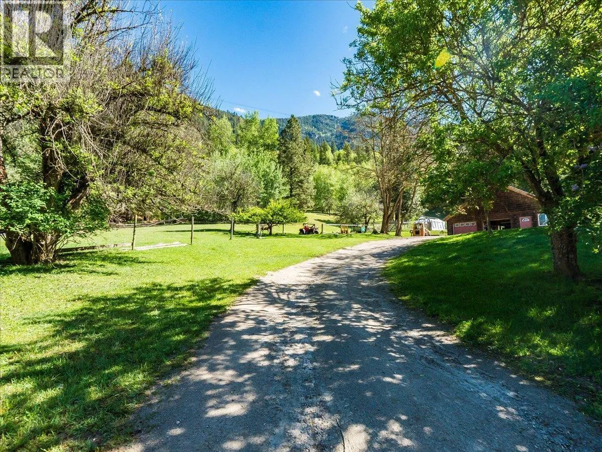 2960 UPPER SLOCAN PARK Road