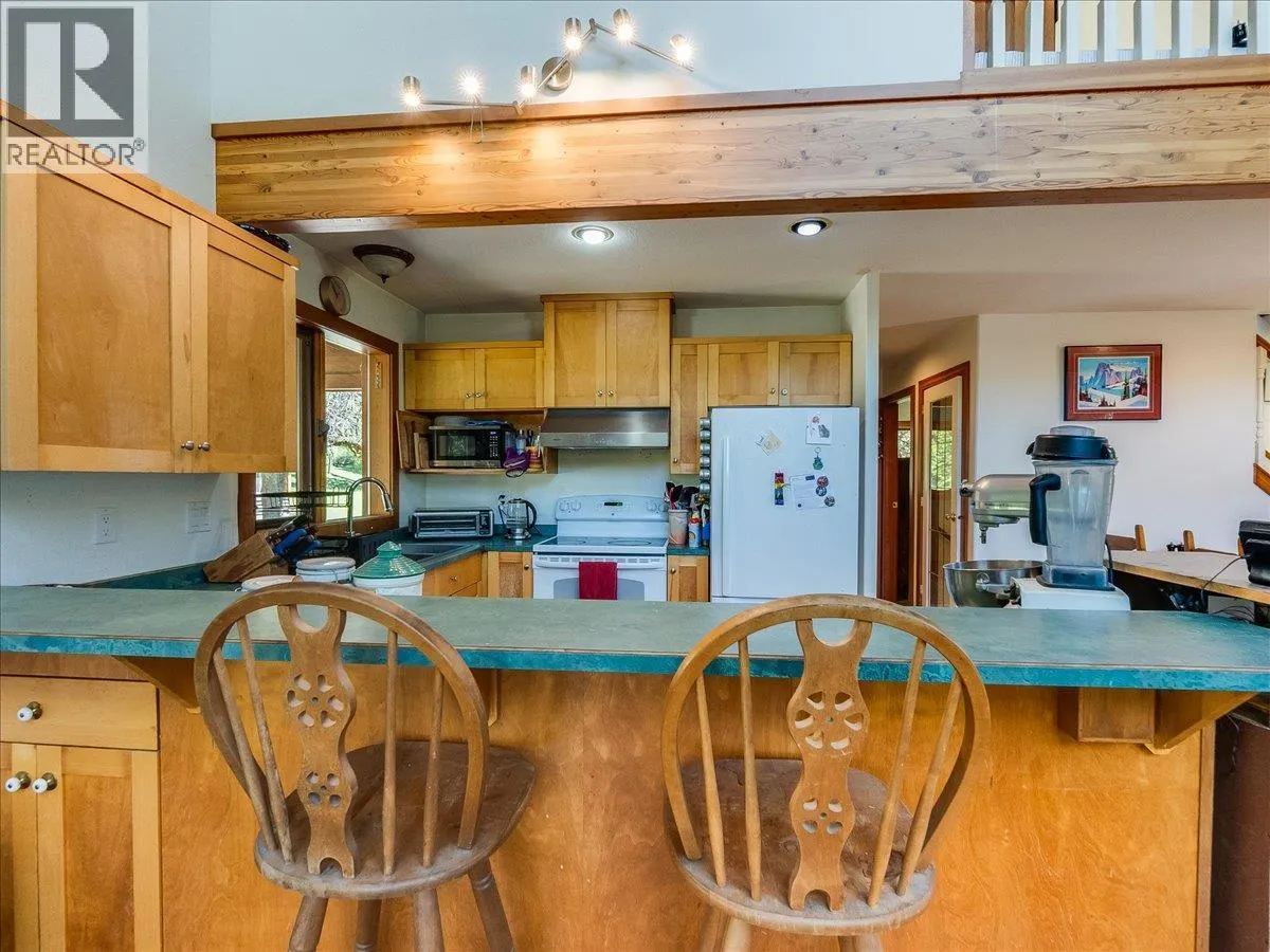 2960 UPPER SLOCAN PARK Road