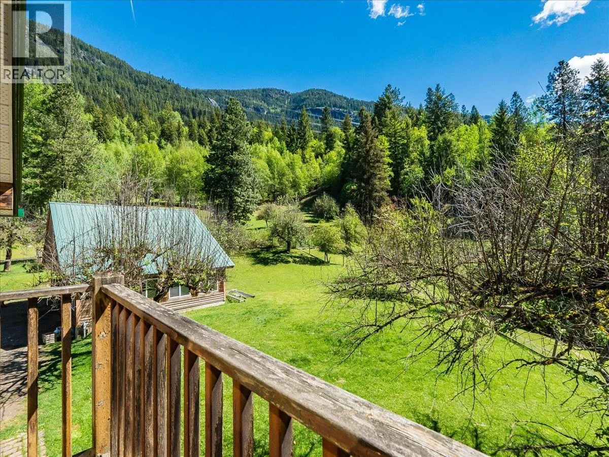 2960 UPPER SLOCAN PARK Road