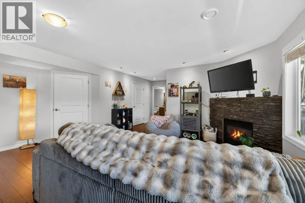 1581 20 Street NE Unit# 2