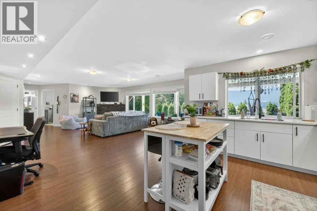 1581 20 Street NE Unit# 2