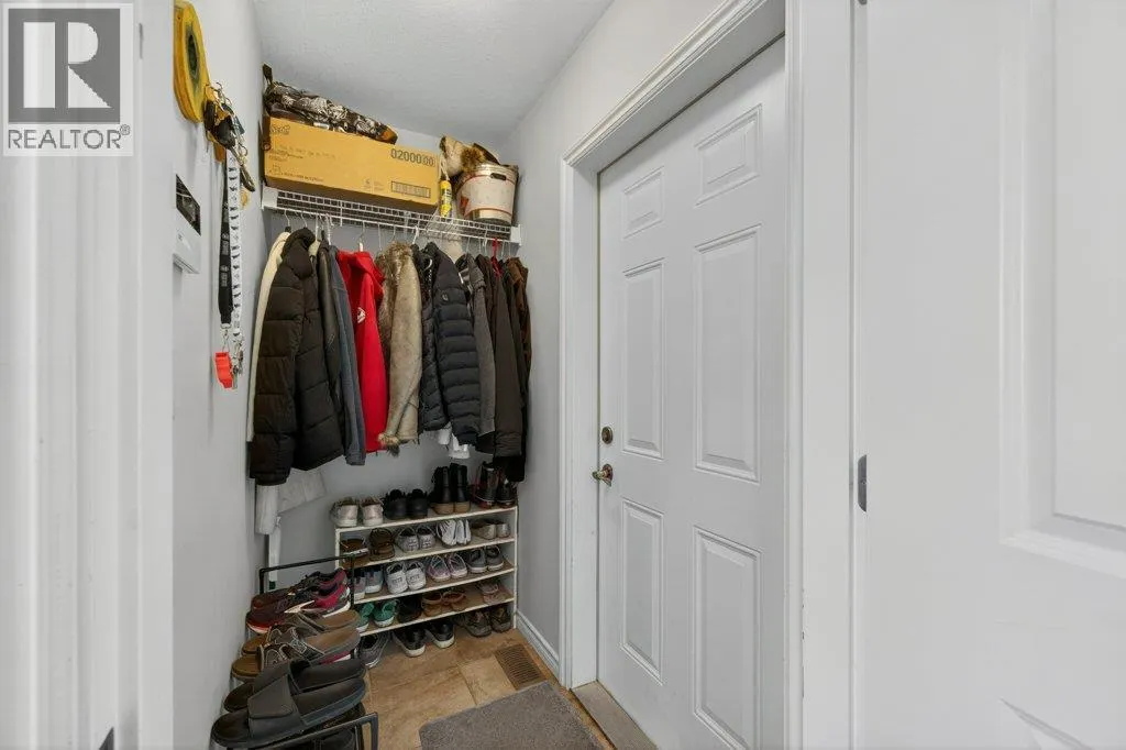 1581 20 Street NE Unit# 2