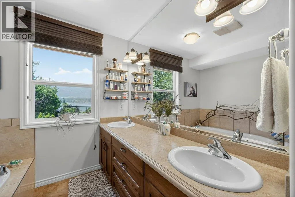 1581 20 Street NE Unit# 2