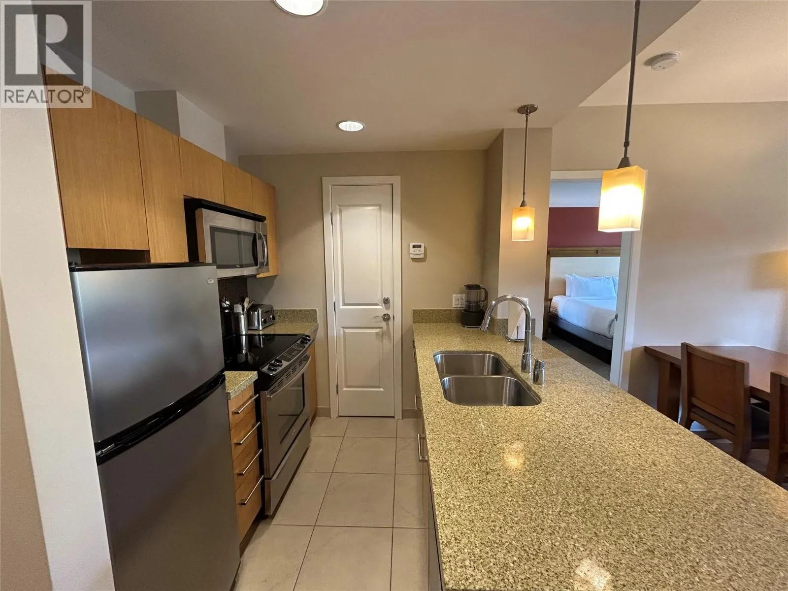15 Park Place Unit# 434