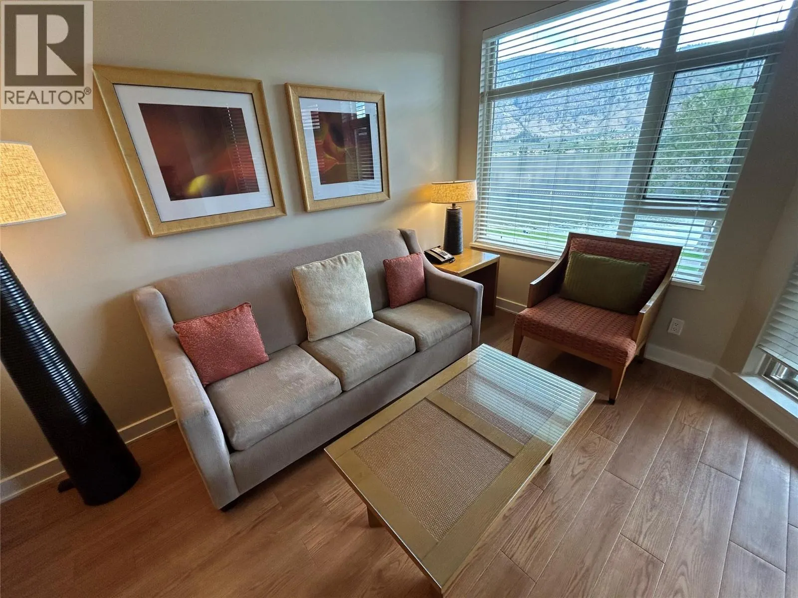 15 Park Place Unit# 434