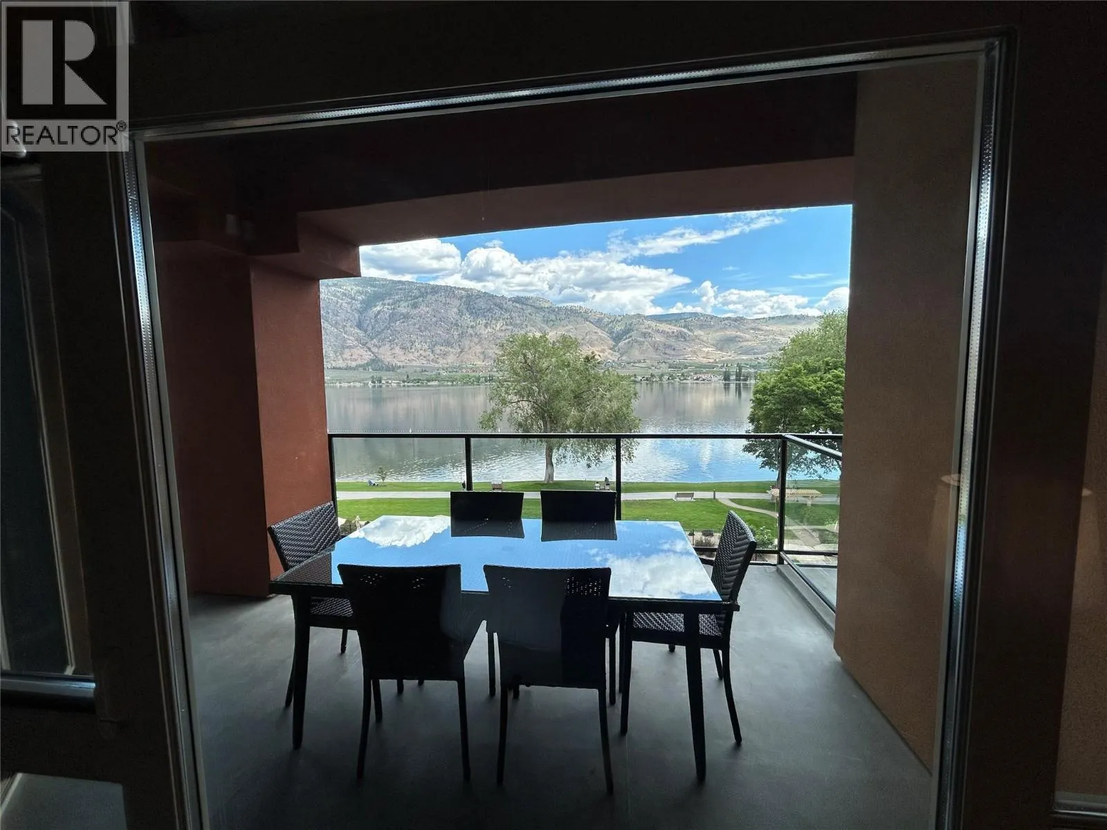15 Park Place Unit# 434