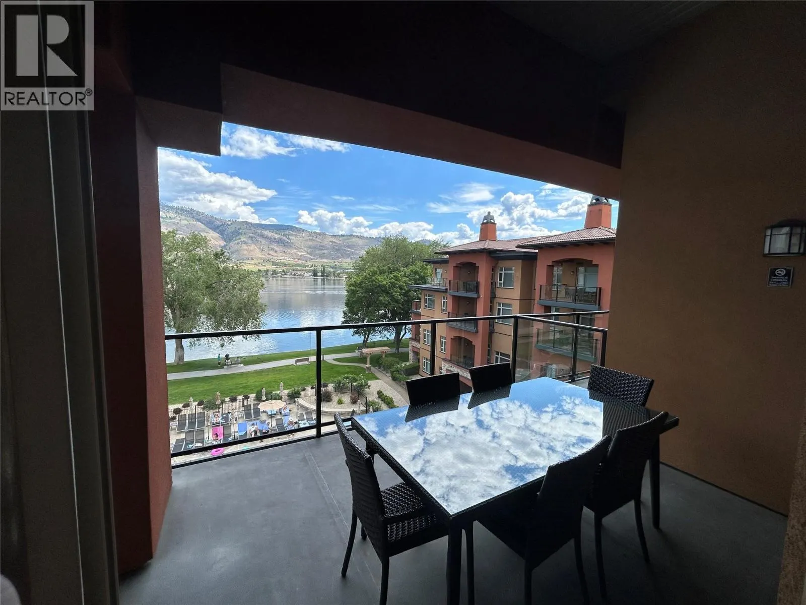 15 Park Place Unit# 434