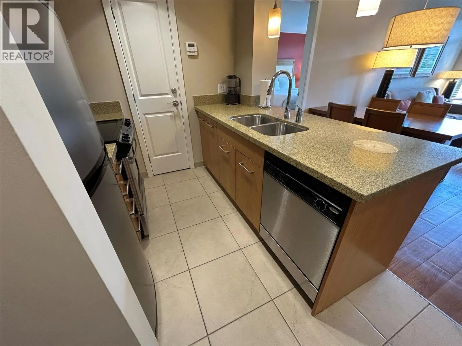 15 Park Place Unit# 434