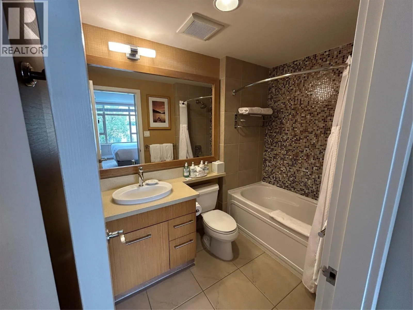 15 Park Place Unit# 434