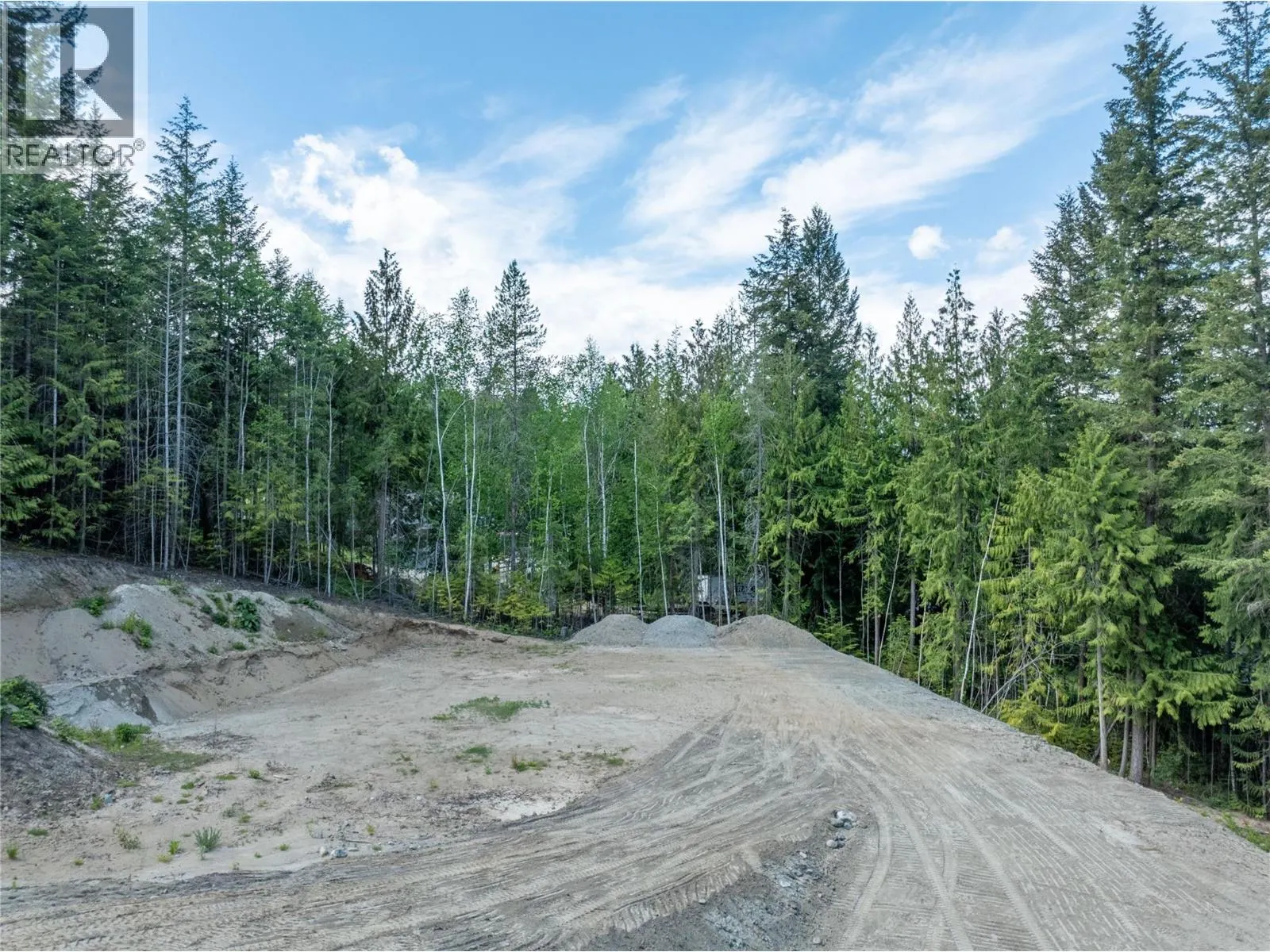 2744 Lake Mount Place