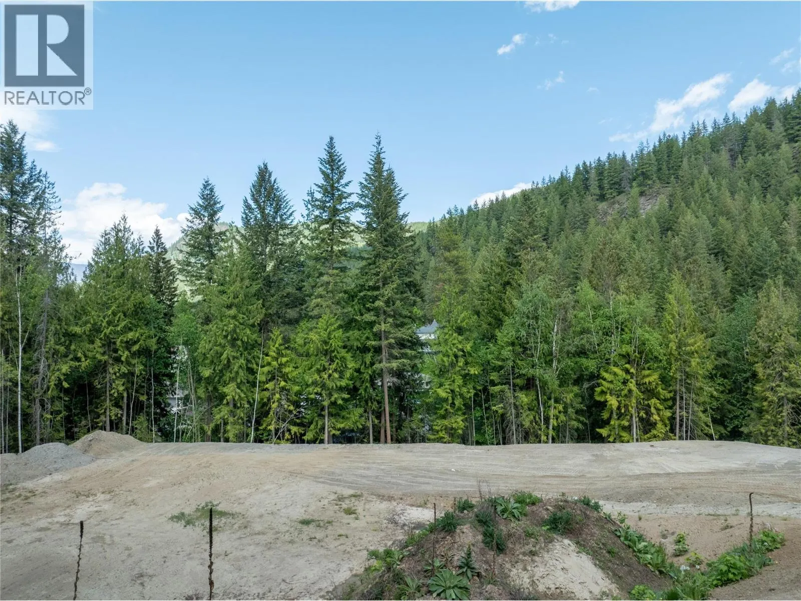 2744 Lake Mount Place