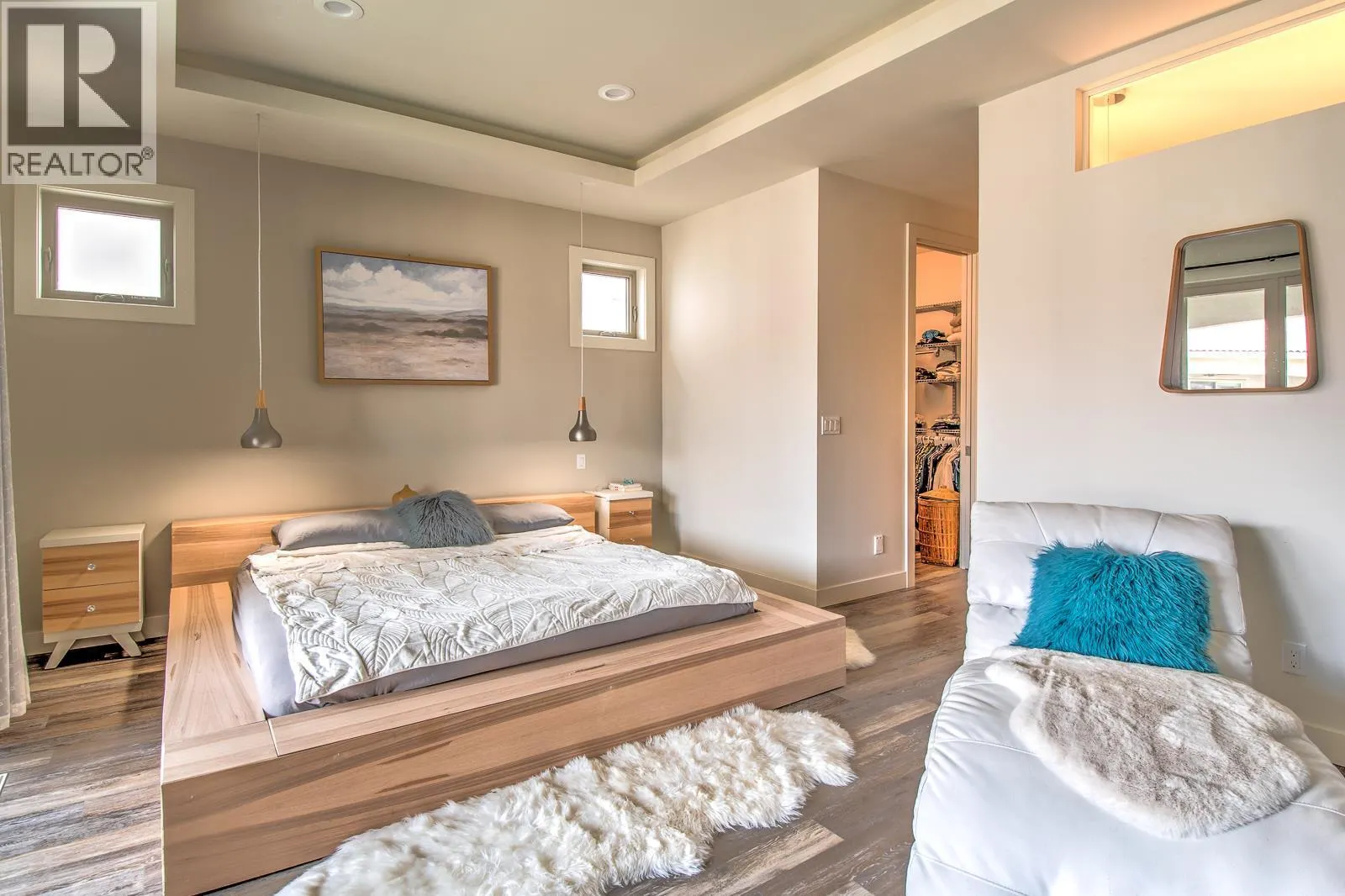 7373 Brooks Lane Unit# 11