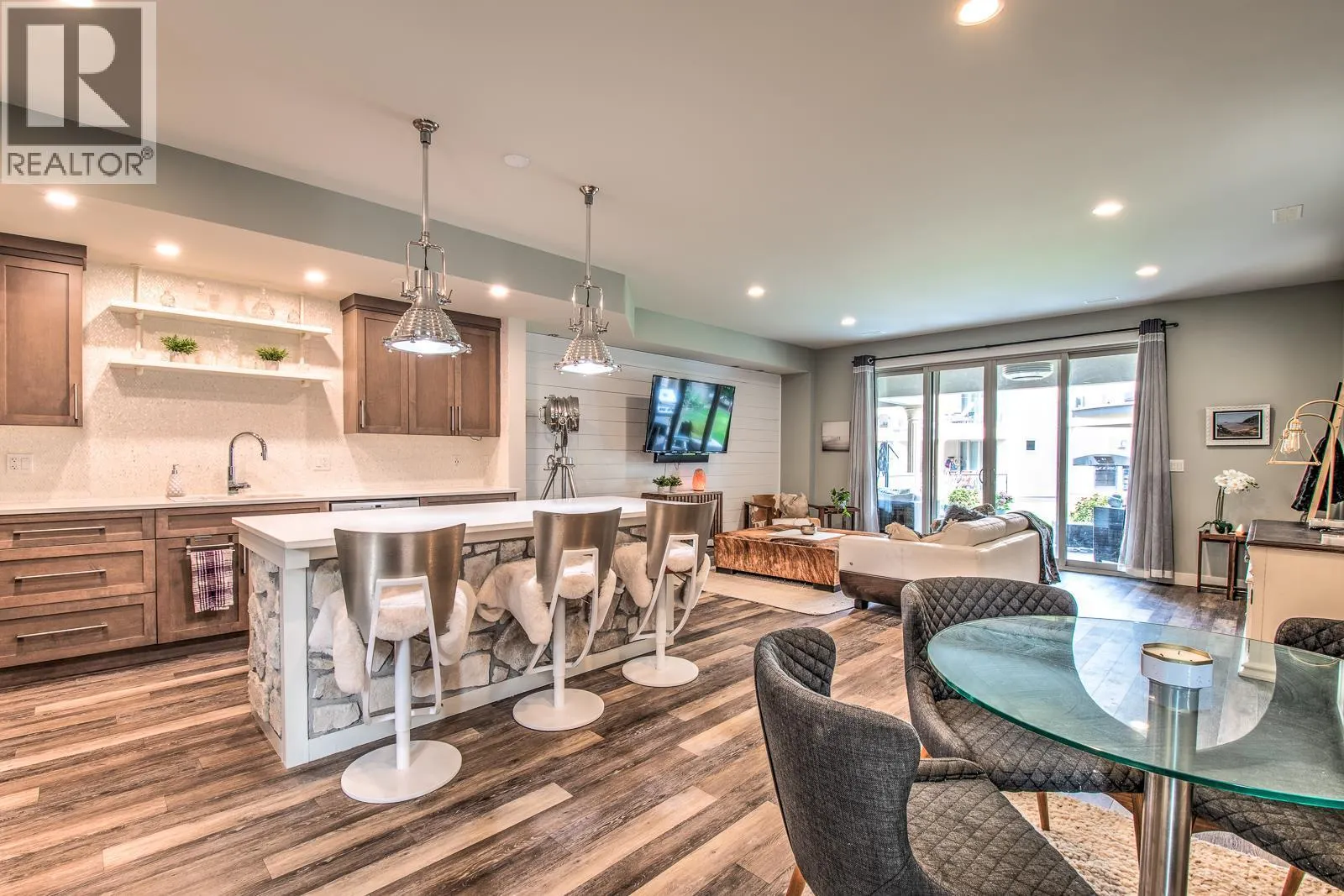 7373 Brooks Lane Unit# 11