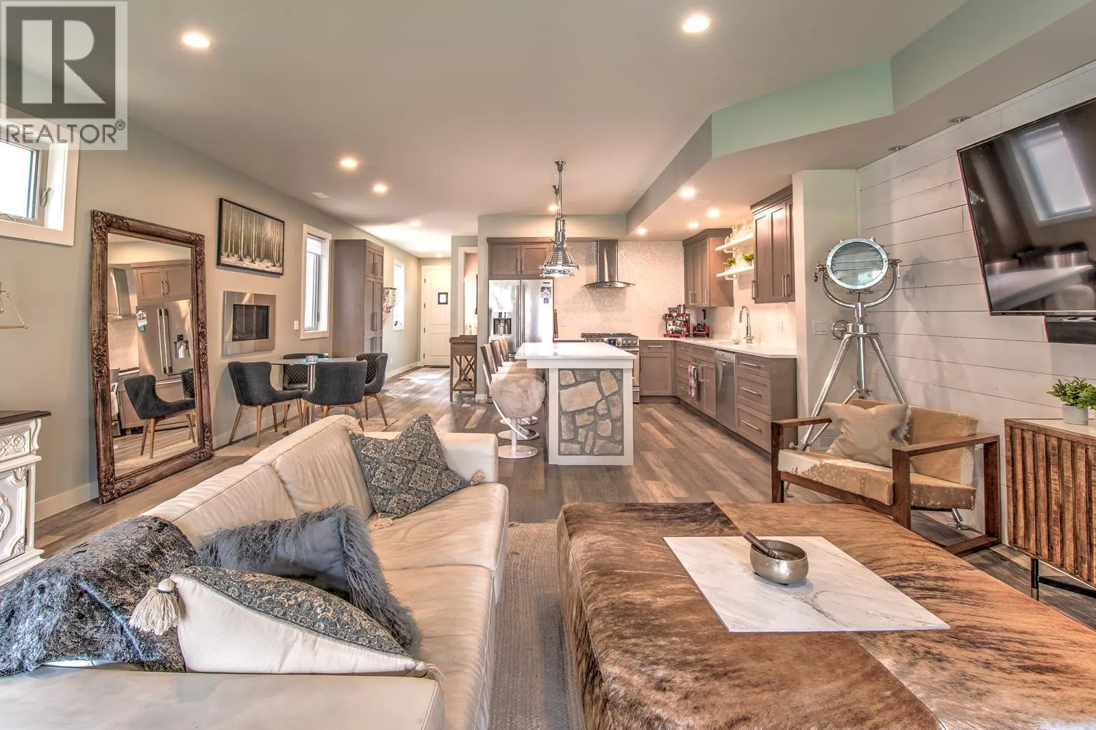 7373 Brooks Lane Unit# 11