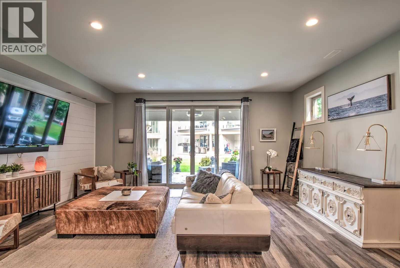 7373 Brooks Lane Unit# 11