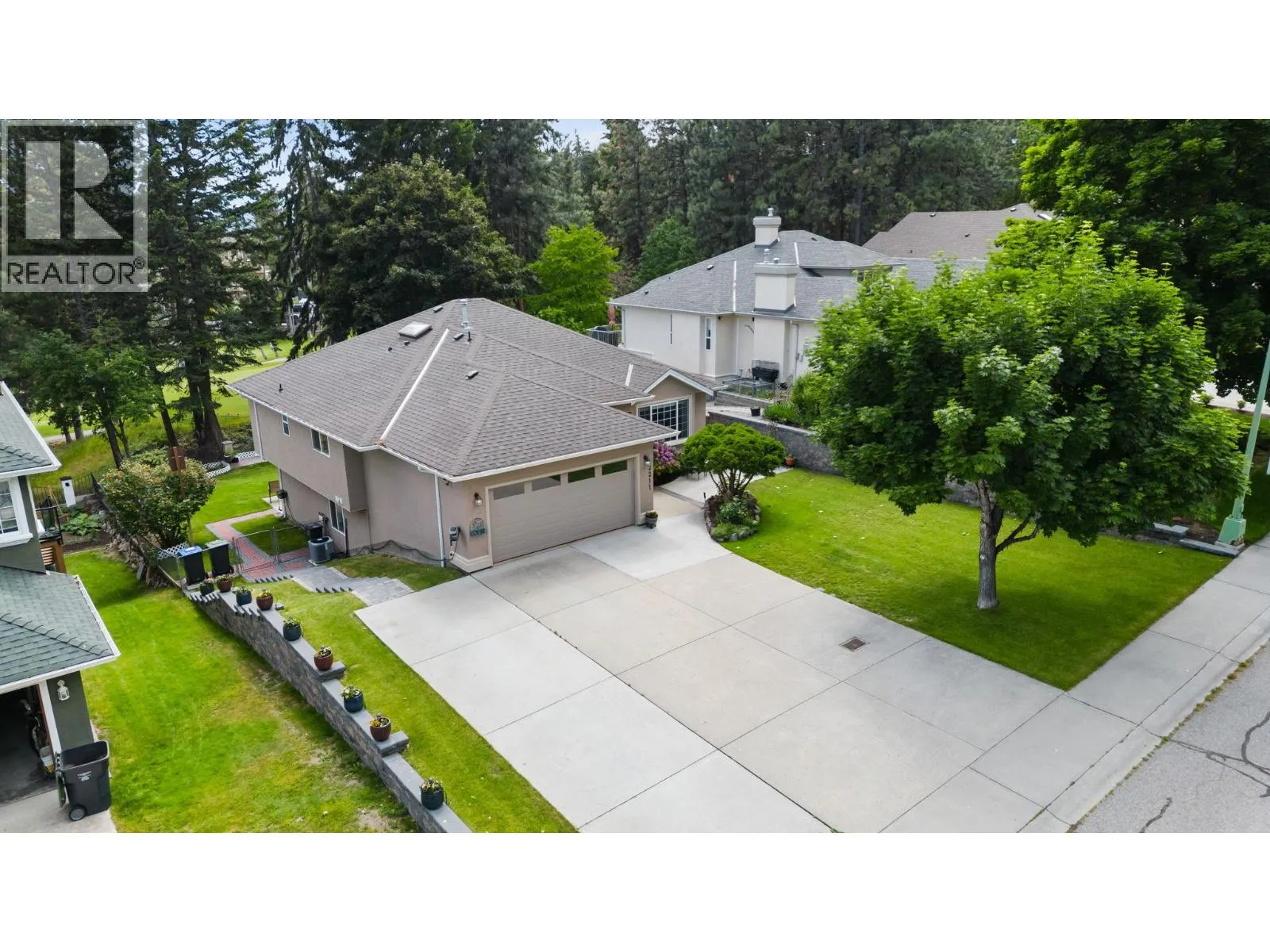 2211 Shannon Woods Place