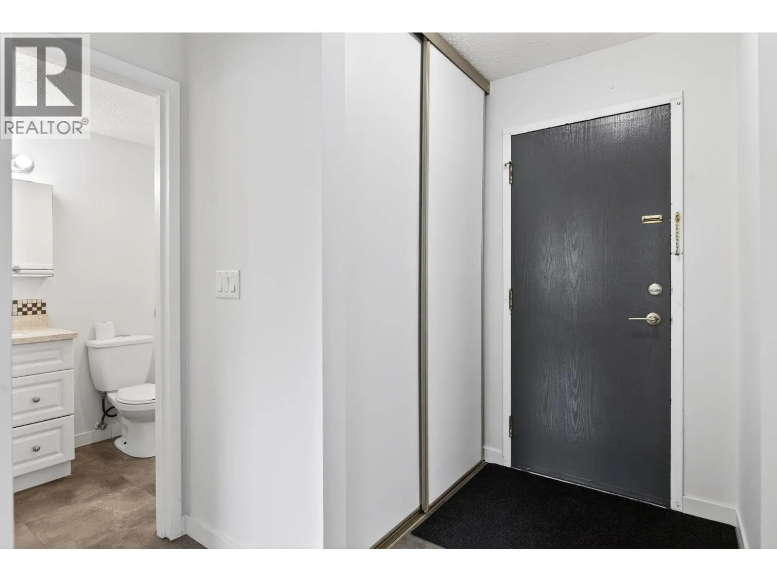 625 Rowcliffe Avenue Unit# 108