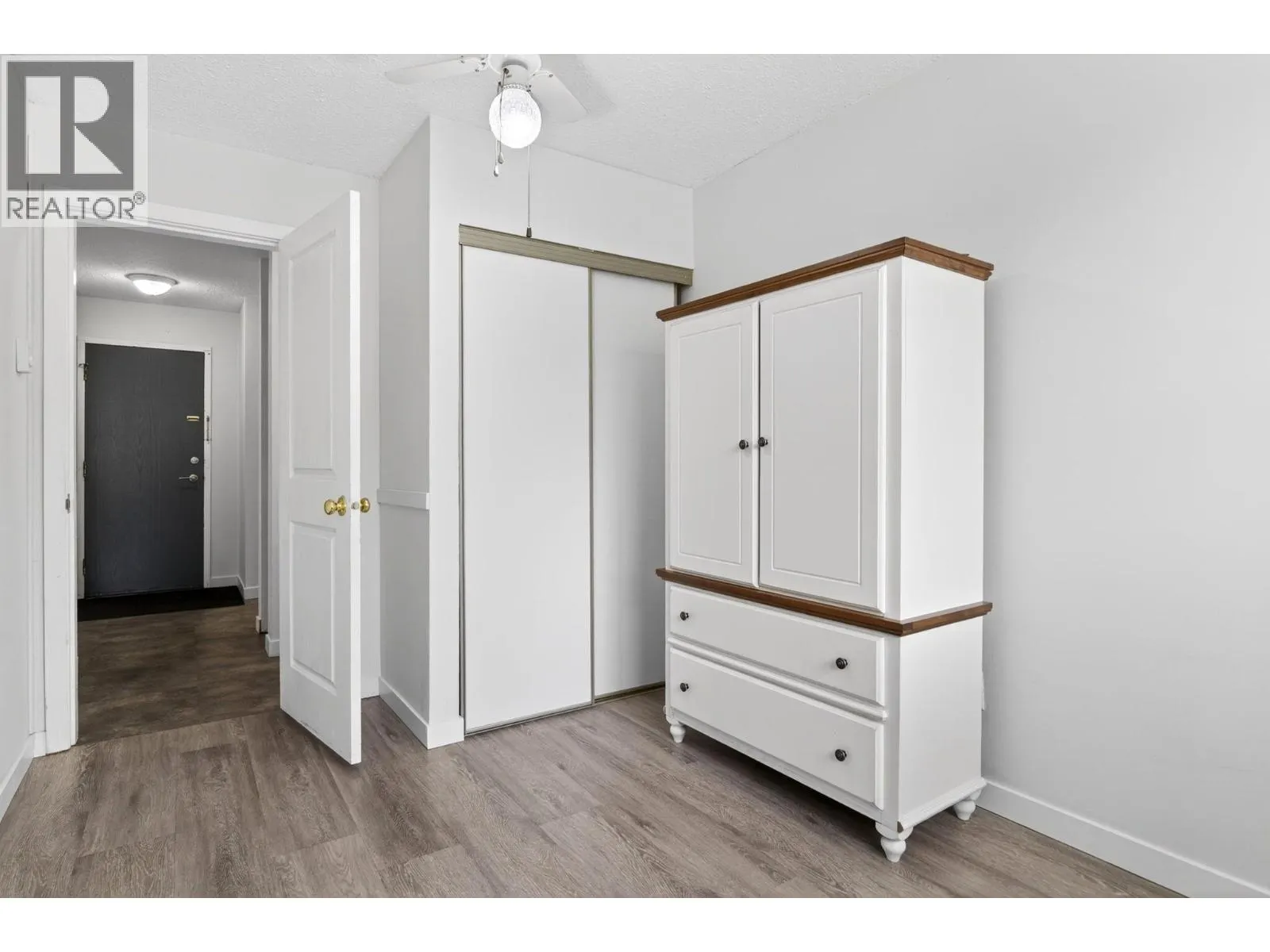 625 Rowcliffe Avenue Unit# 108