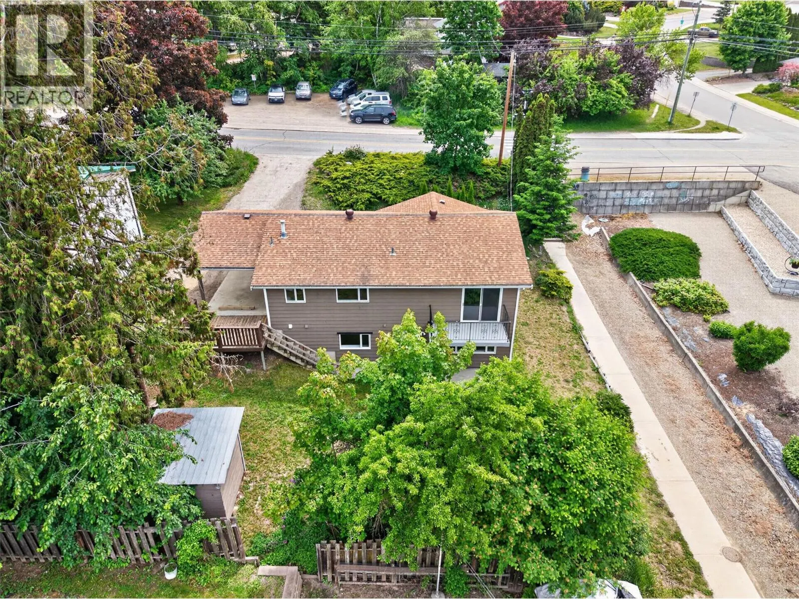 2731 Okanagan Avenue NE
