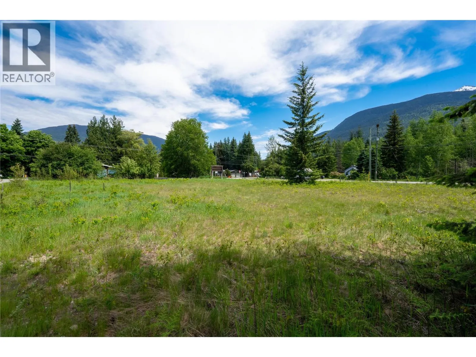 2004 Lanzo Lane Lot# SL 3