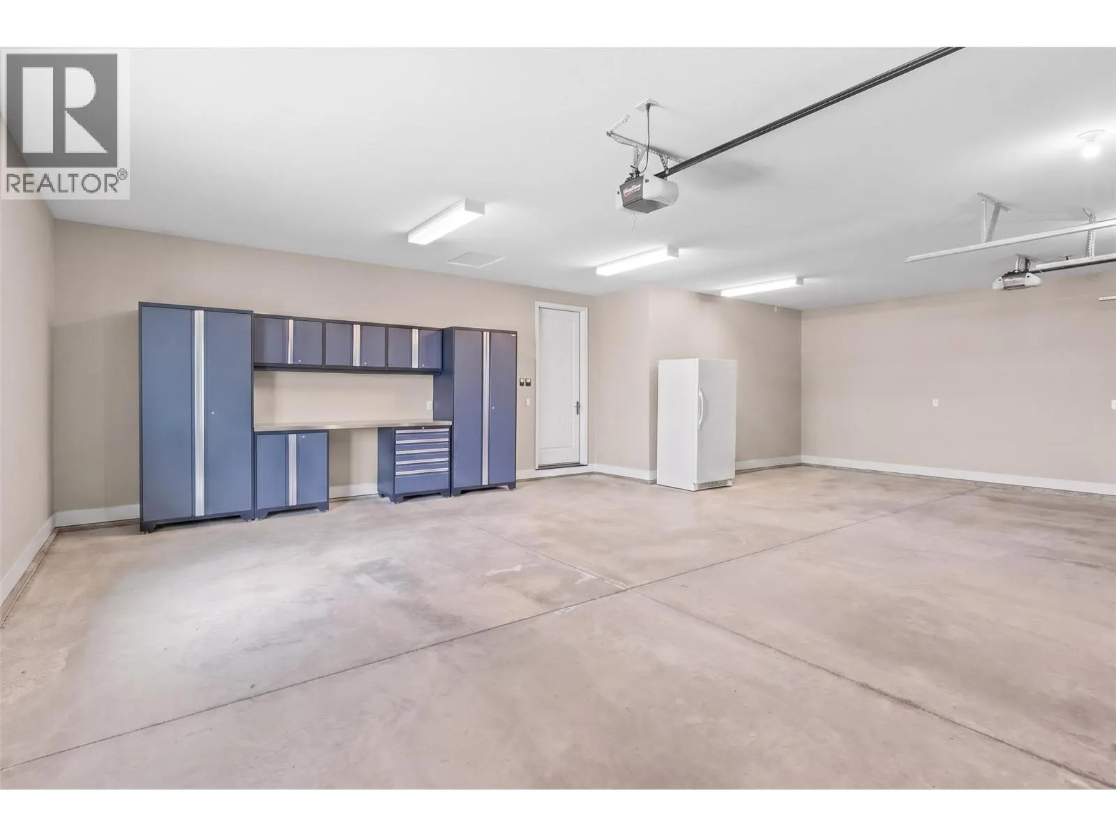136 Falcon Place