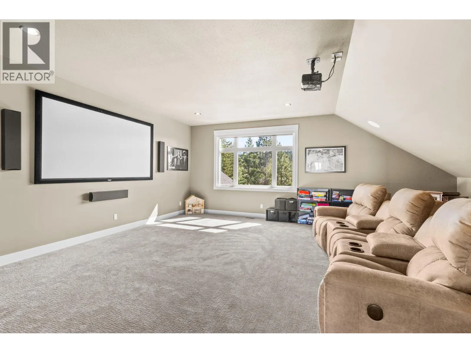 136 Falcon Place