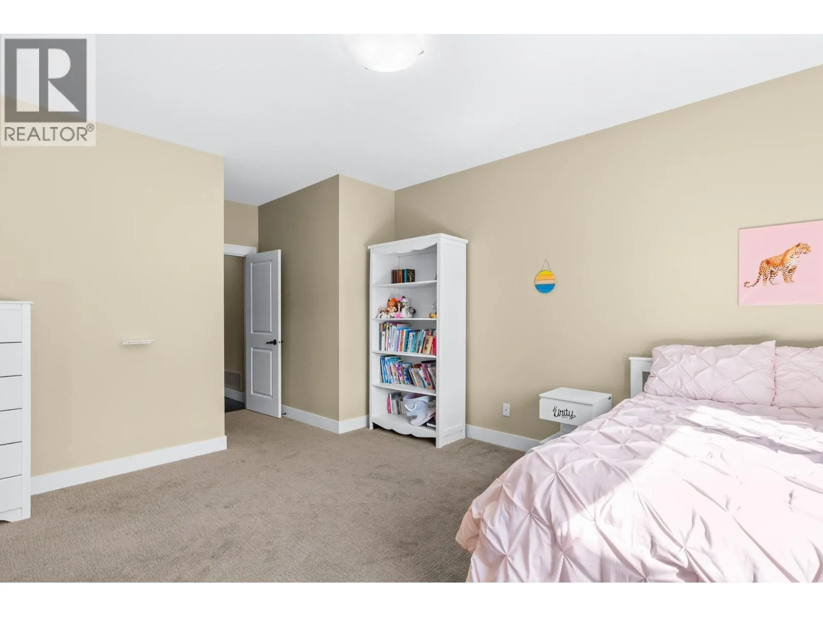 136 Falcon Place