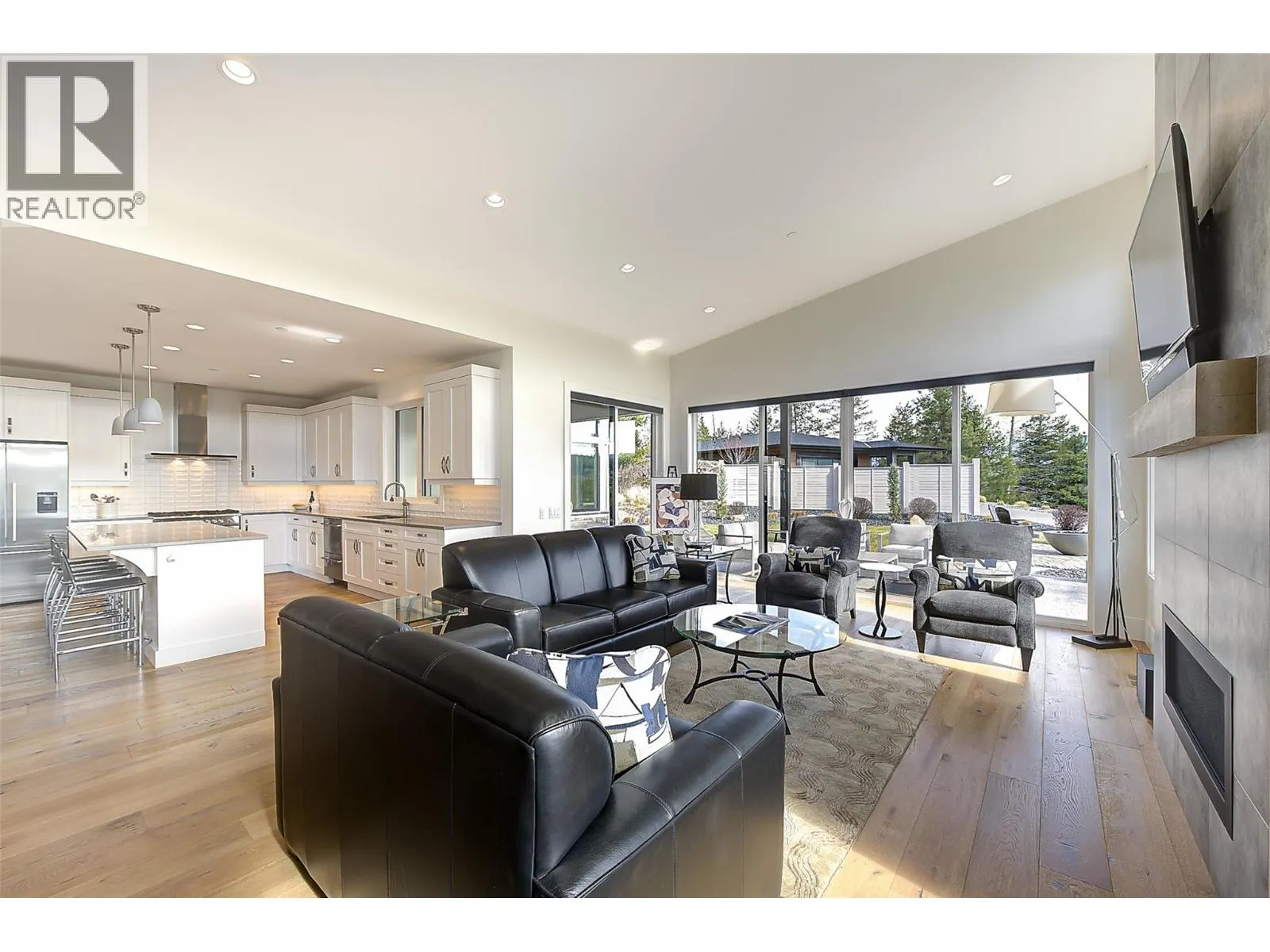 683 HAVENCREST Court