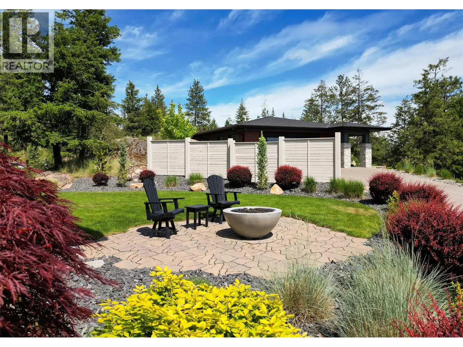 683 HAVENCREST Court