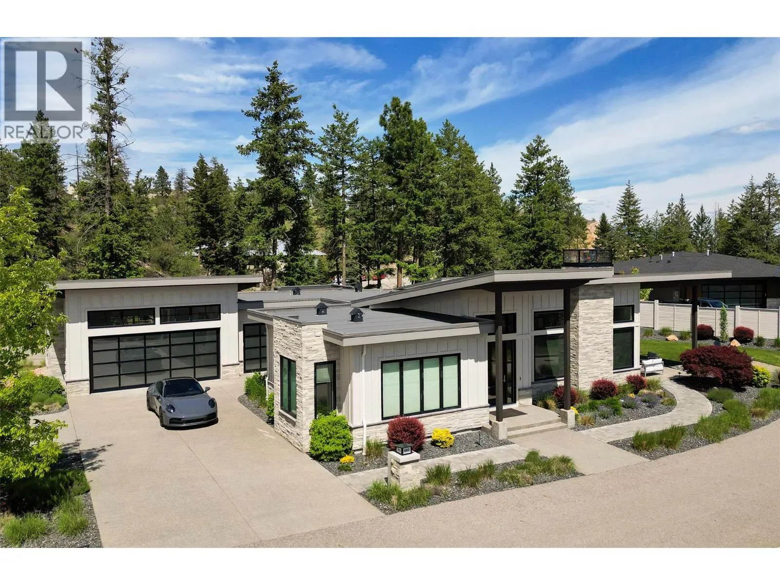 683 HAVENCREST Court