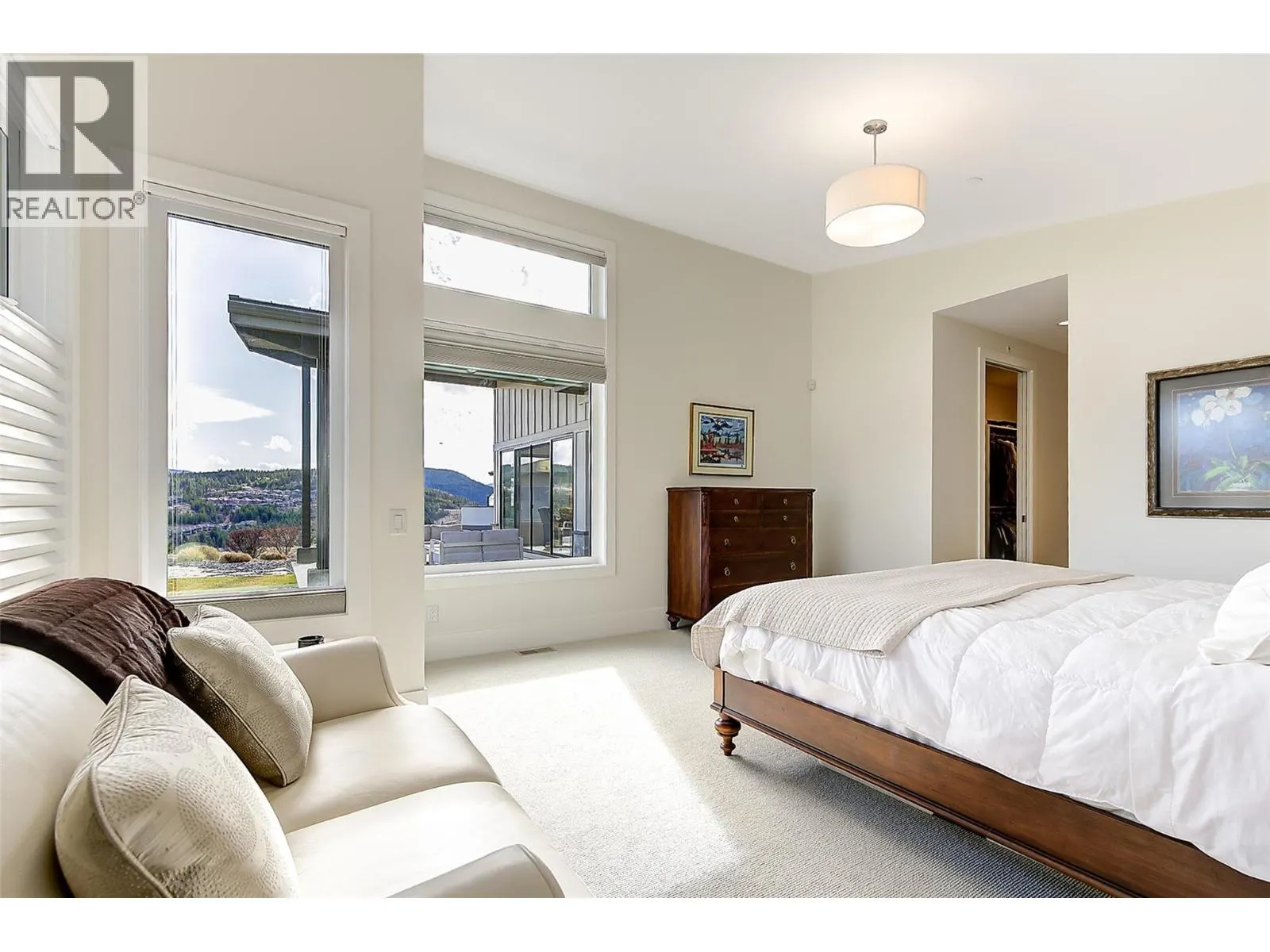 683 HAVENCREST Court