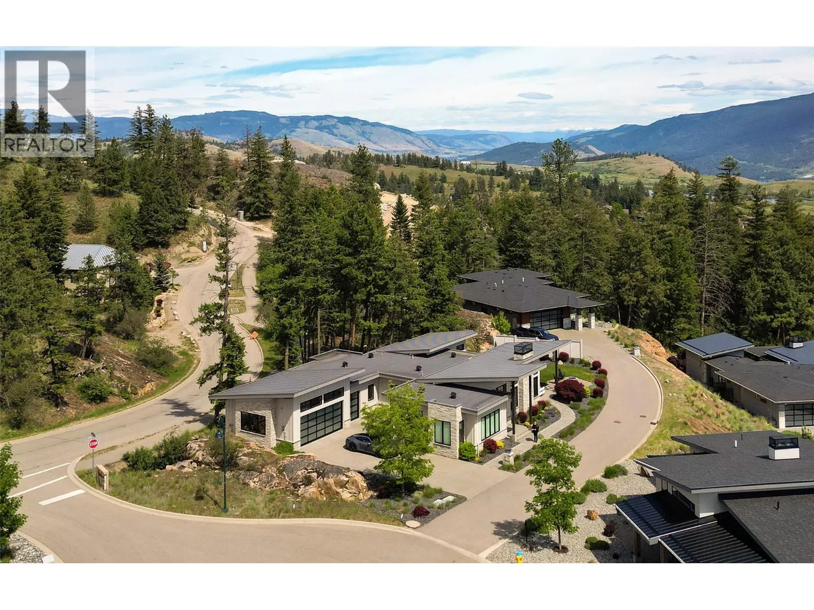 683 HAVENCREST Court