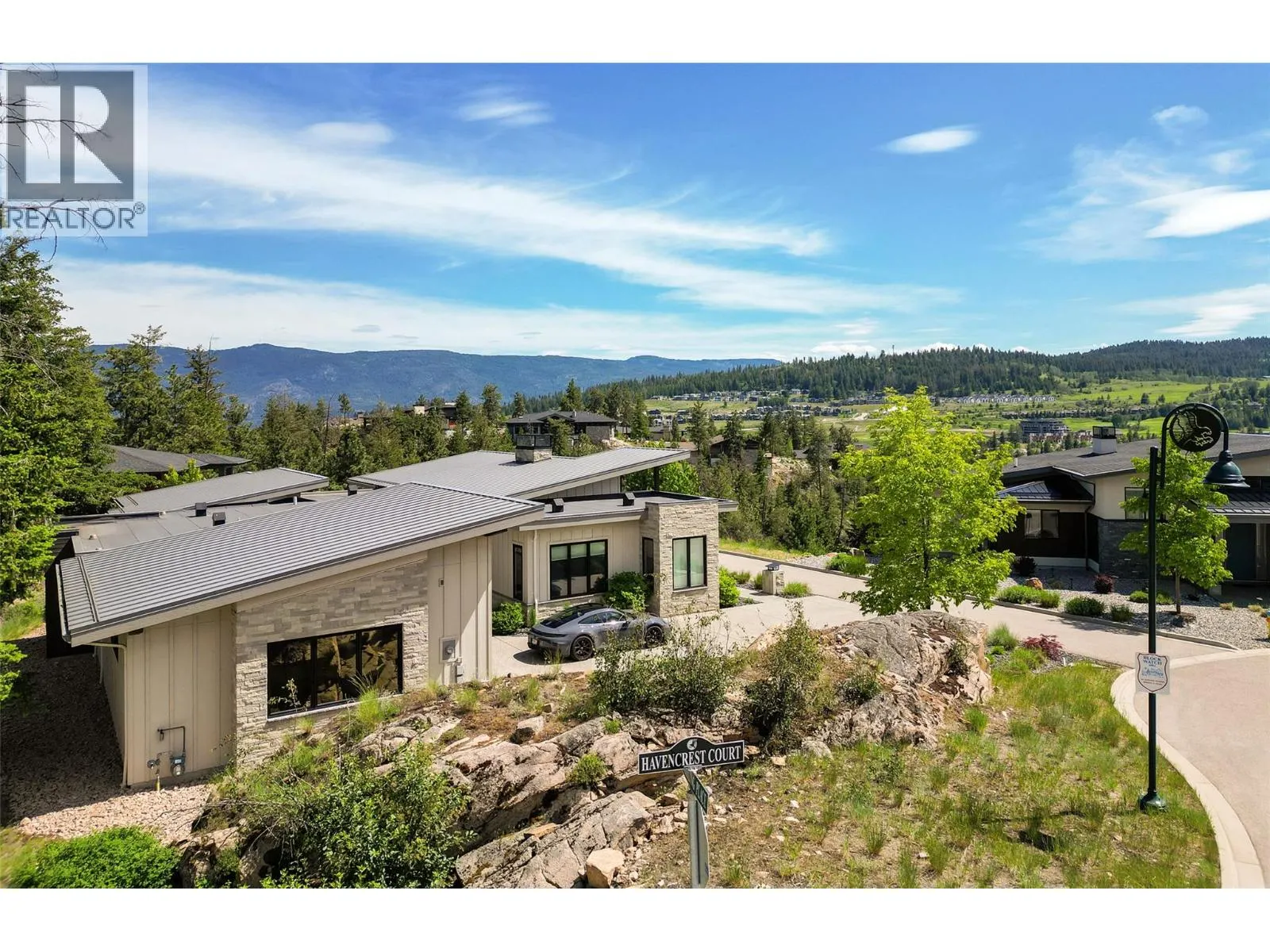 683 HAVENCREST Court