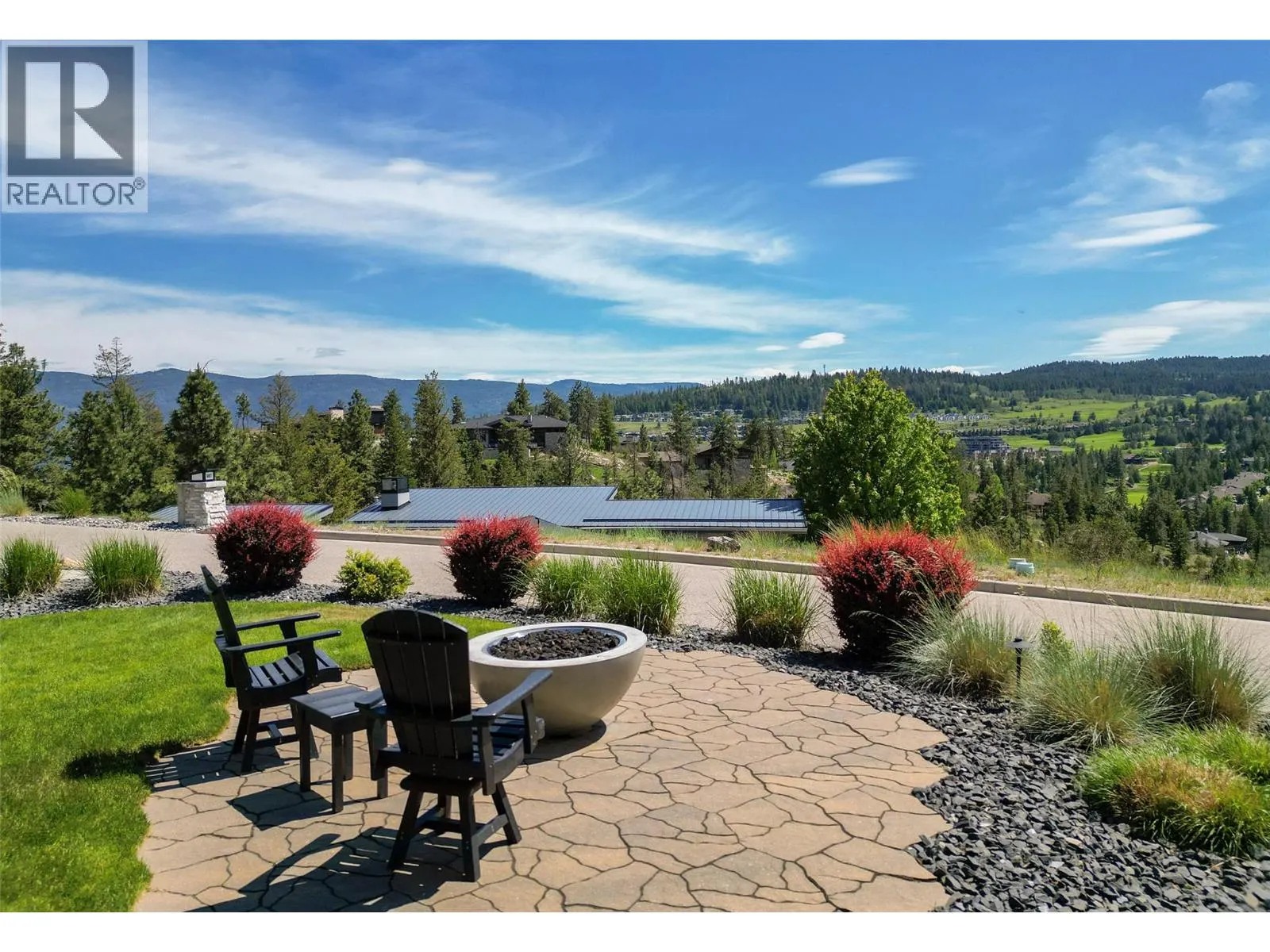 683 HAVENCREST Court