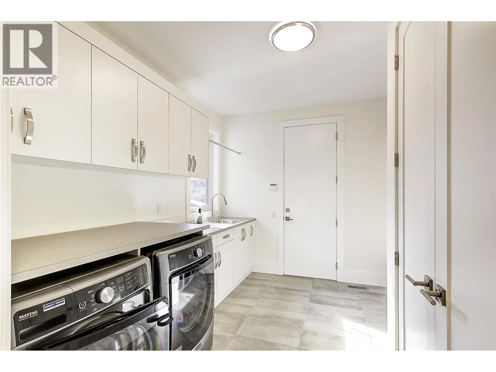 683 HAVENCREST Court