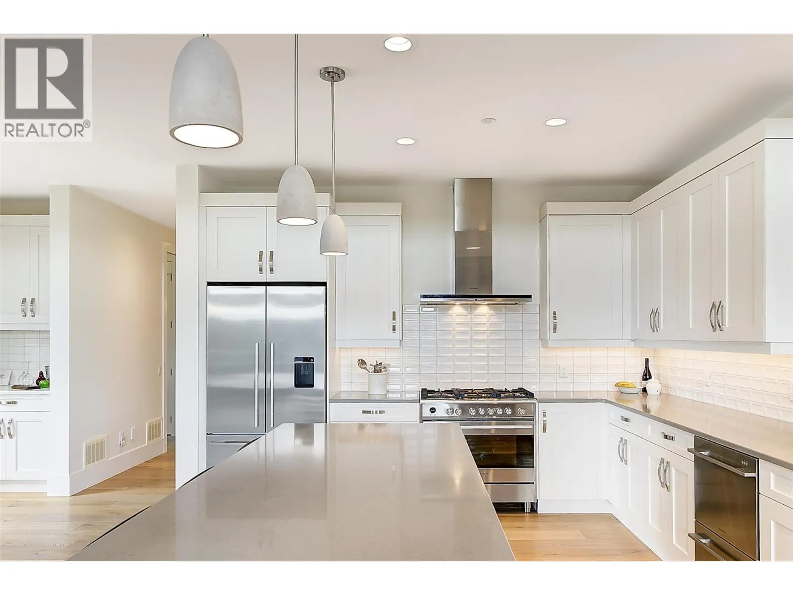 683 HAVENCREST Court