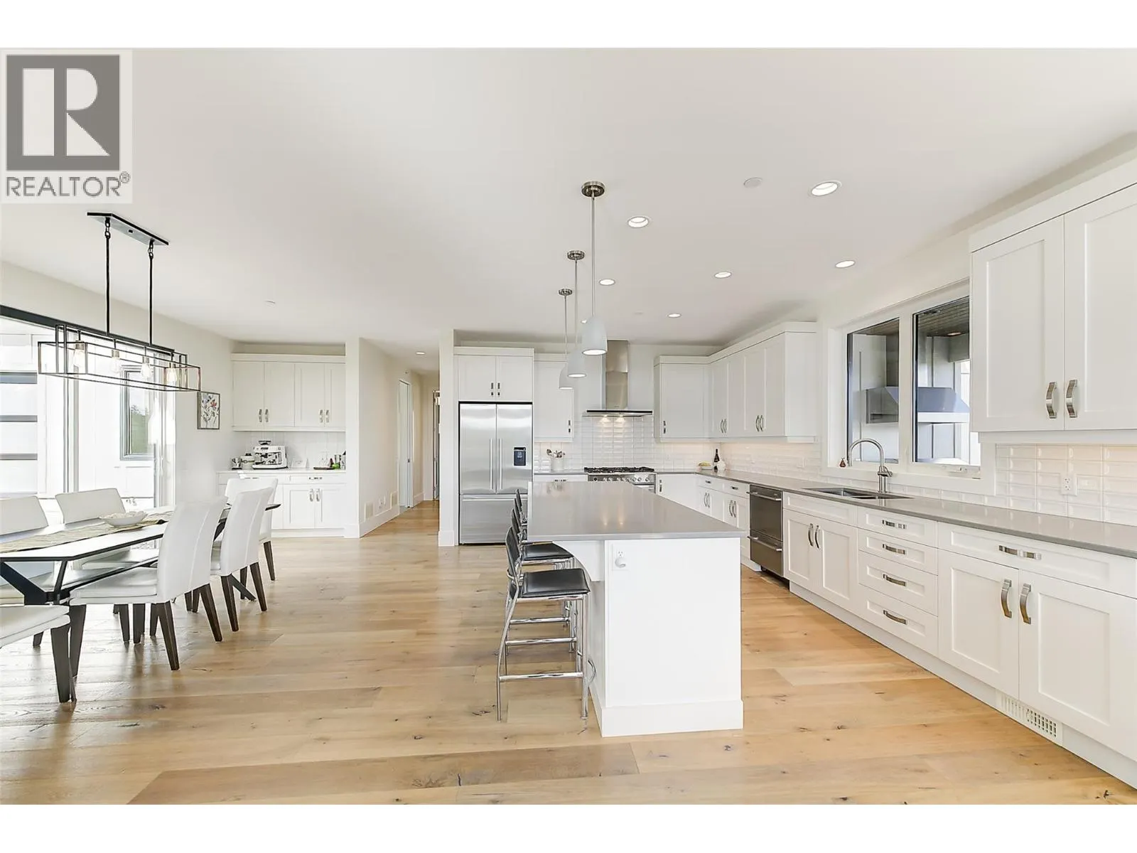 683 HAVENCREST Court