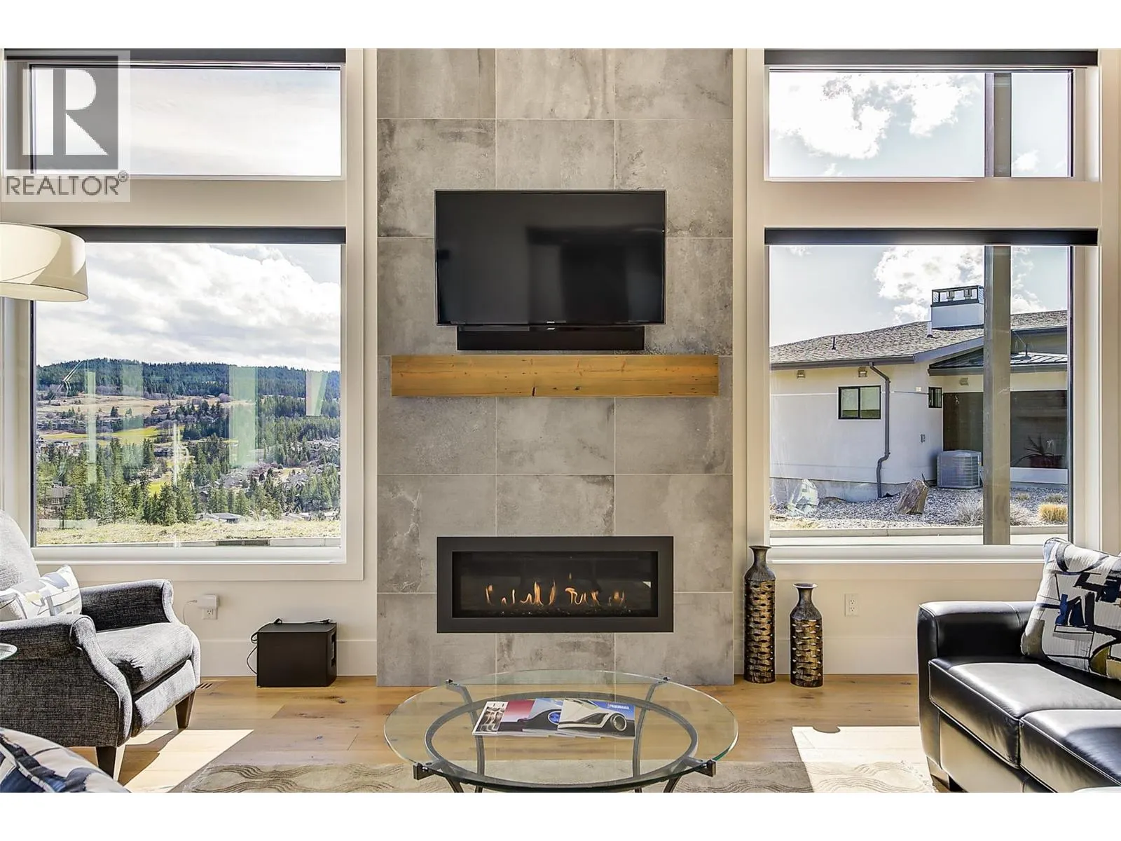 683 HAVENCREST Court