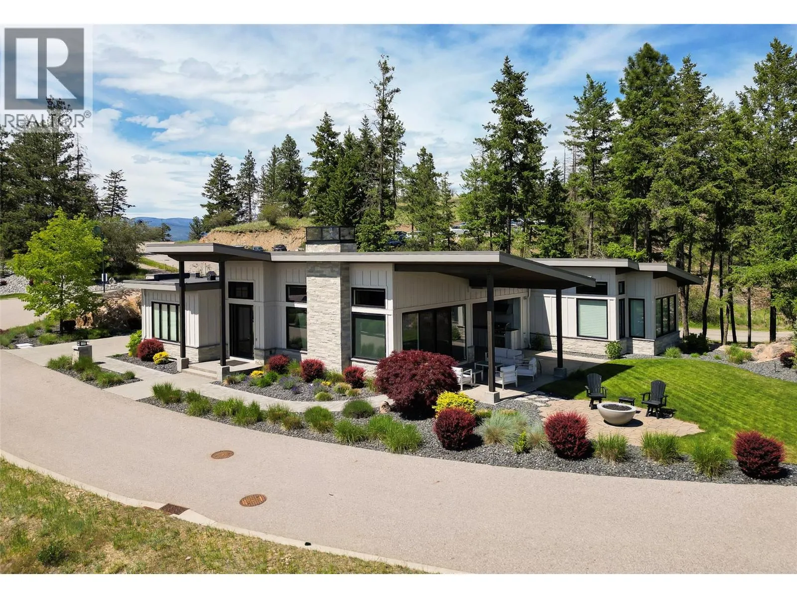 683 HAVENCREST Court
