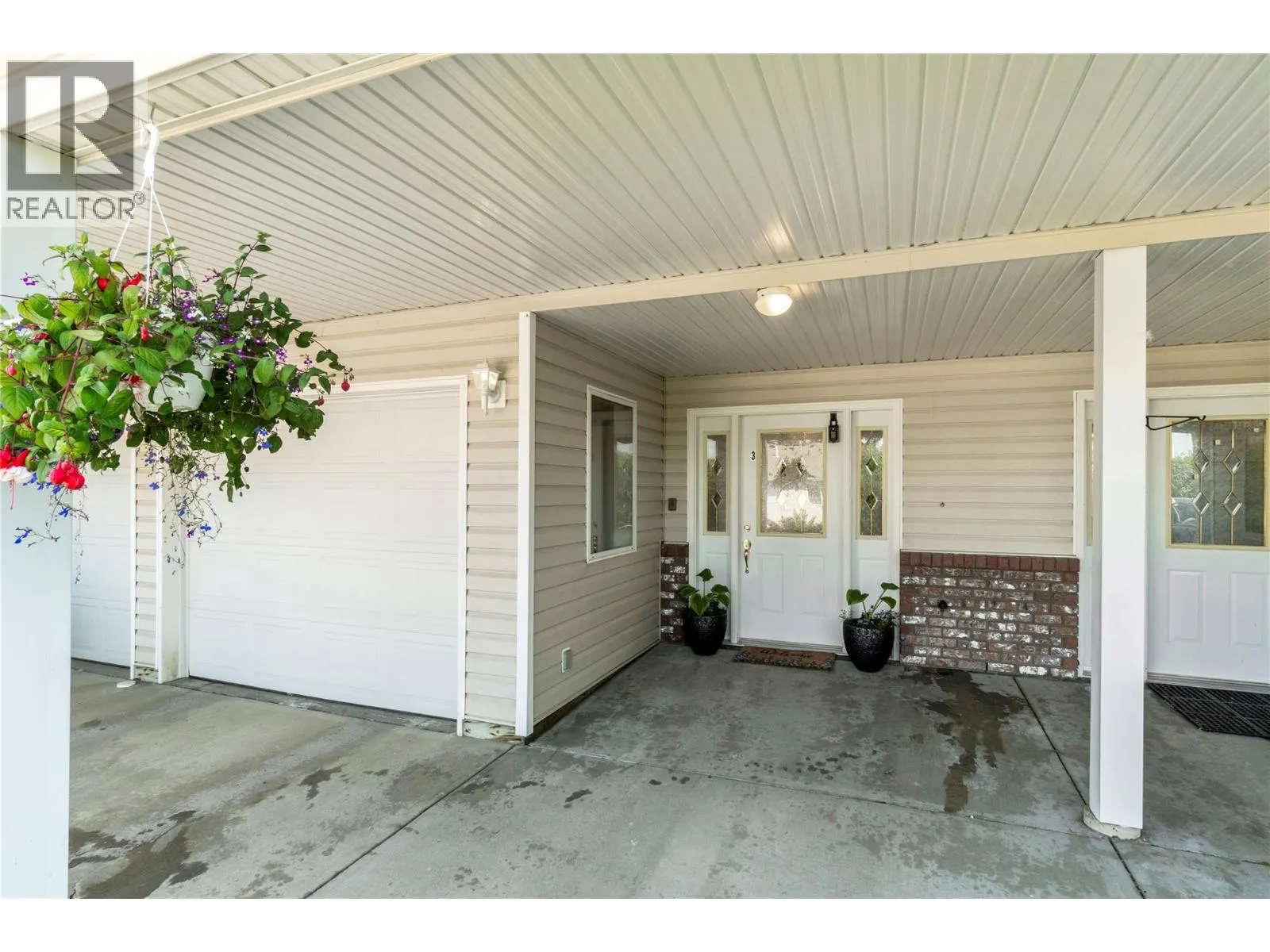 71 25 Street SE Unit# 3