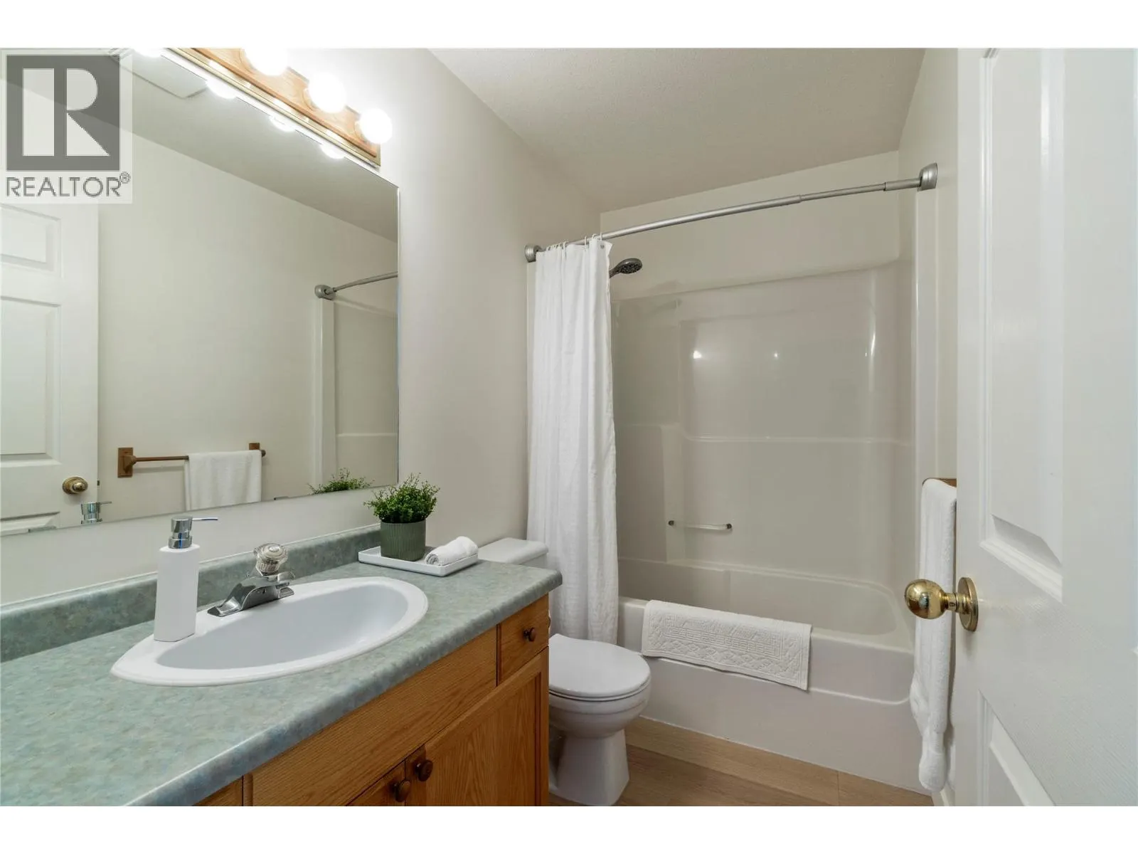 71 25 Street SE Unit# 3