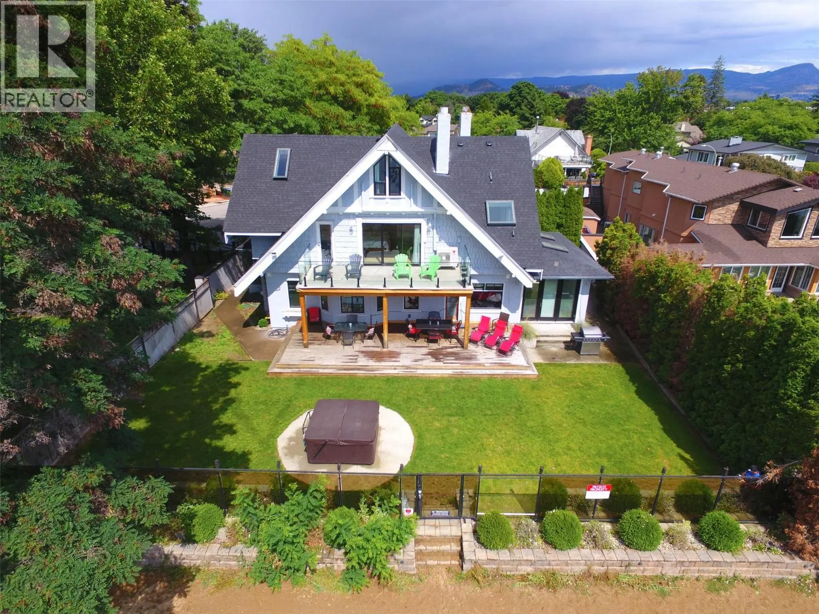 124 McTavish Avenue